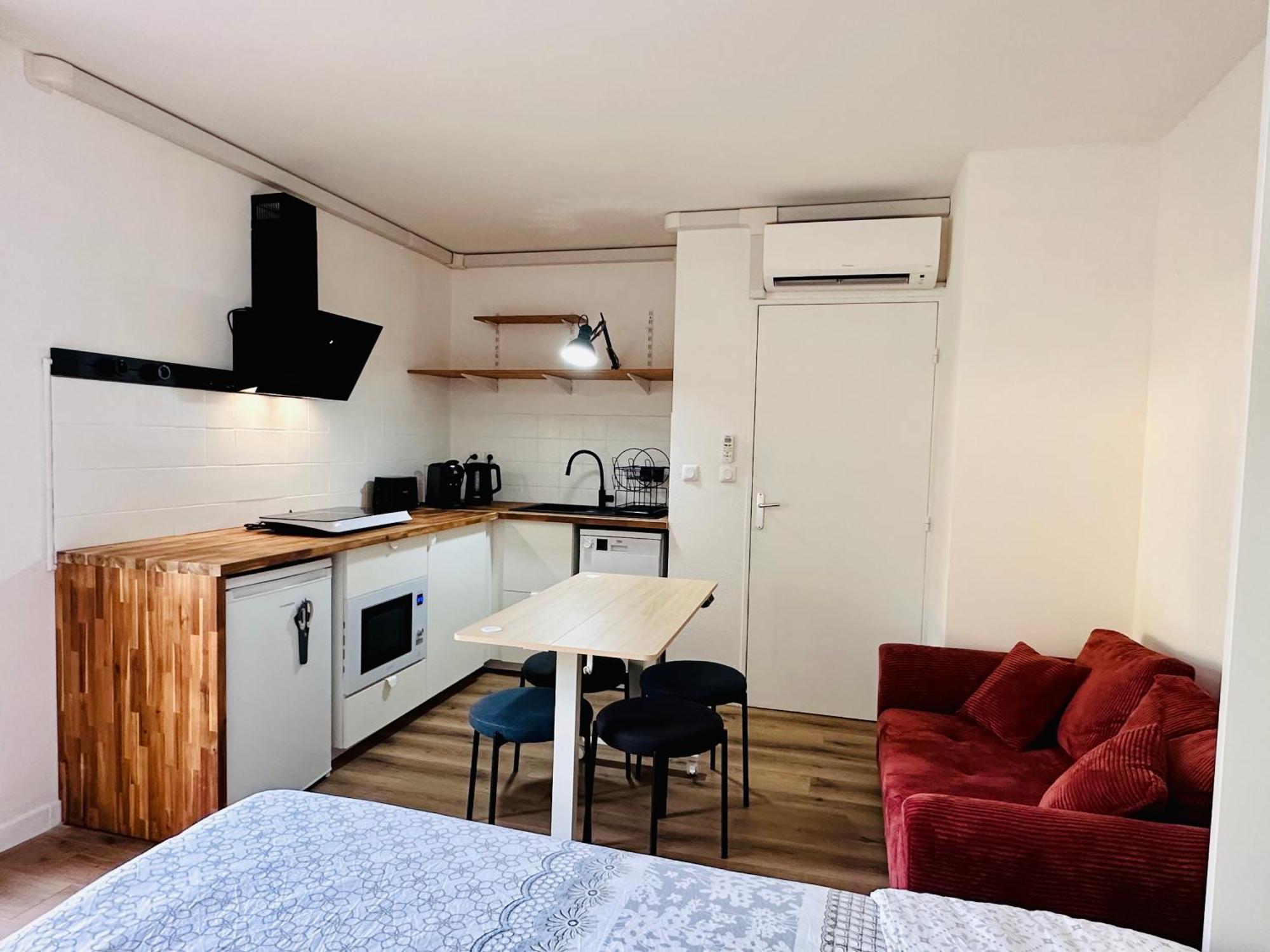 Apartment 40M2-Air Conditioning-Elevator-Underground Parking-Self Checkin! Appart Climatise 40M2-Ascenseur-Parking Souterrain -Arrivee Autonome Avignon Exterior photo